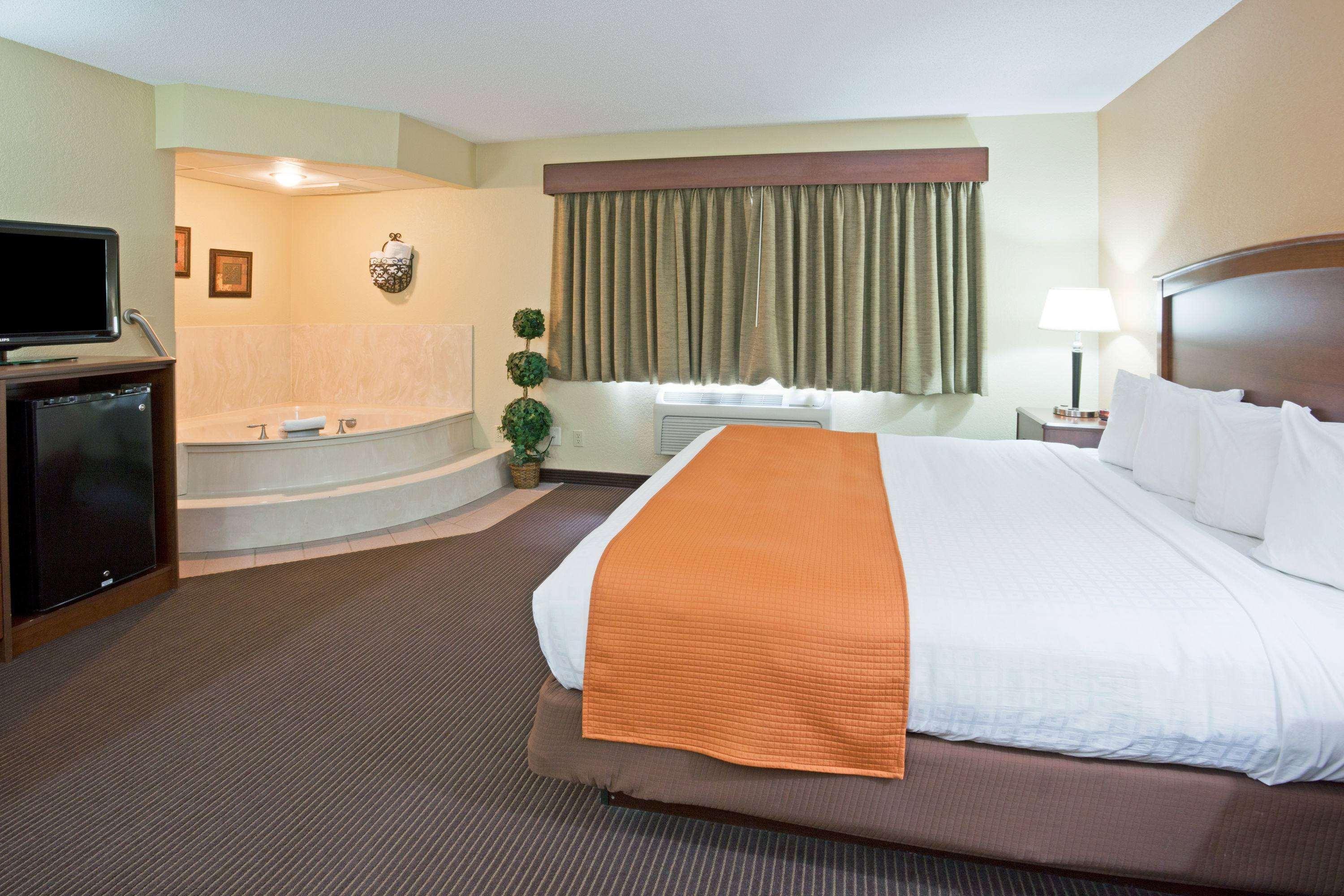Americinn By Wyndham Fargo West Acres Zewnętrze zdjęcie