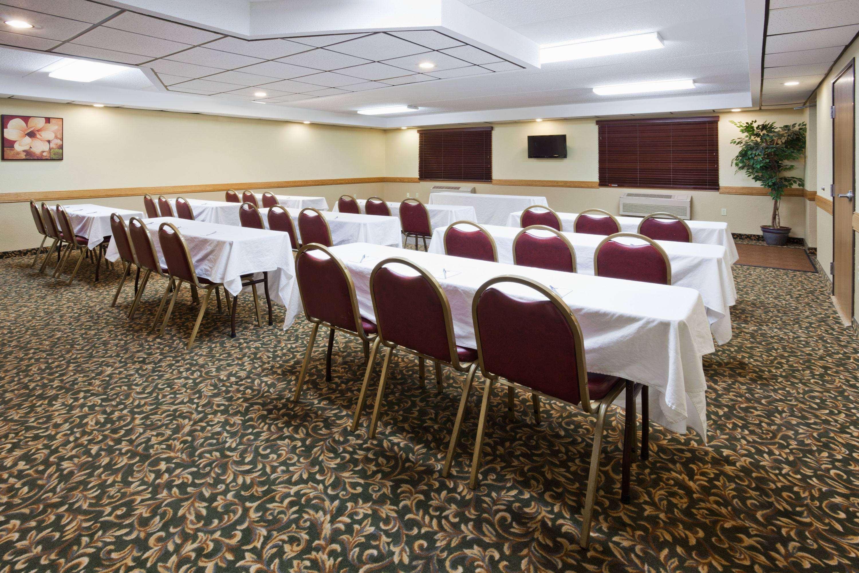 Americinn By Wyndham Fargo West Acres Zewnętrze zdjęcie
