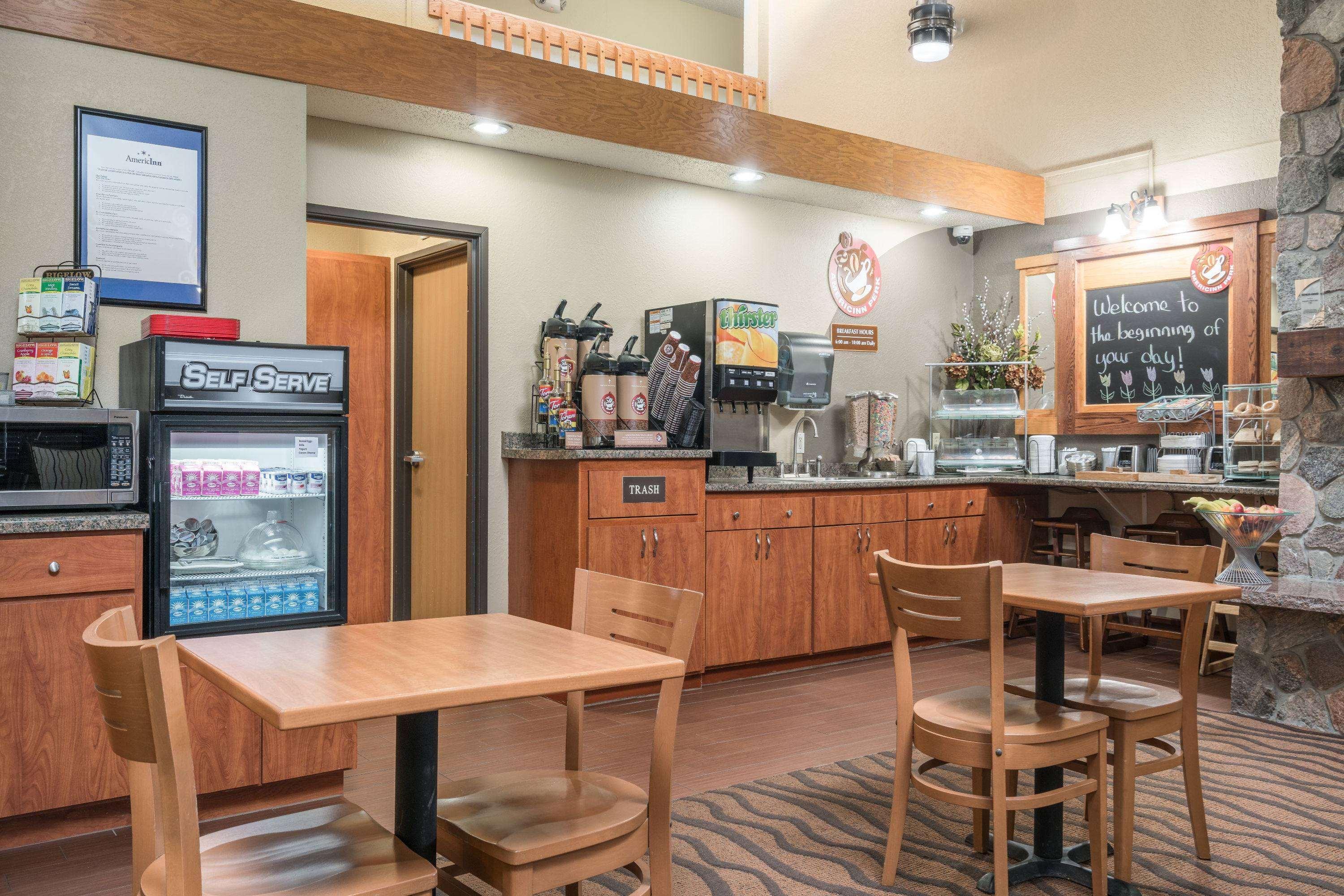 Americinn By Wyndham Fargo West Acres Zewnętrze zdjęcie